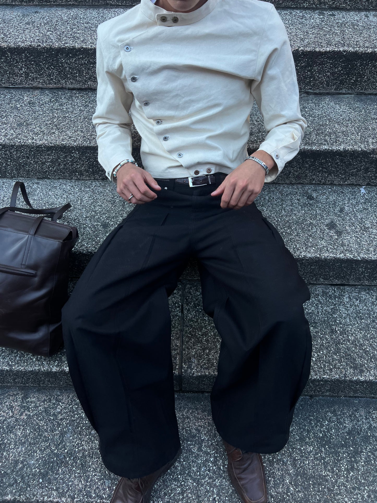 4L pleated pants