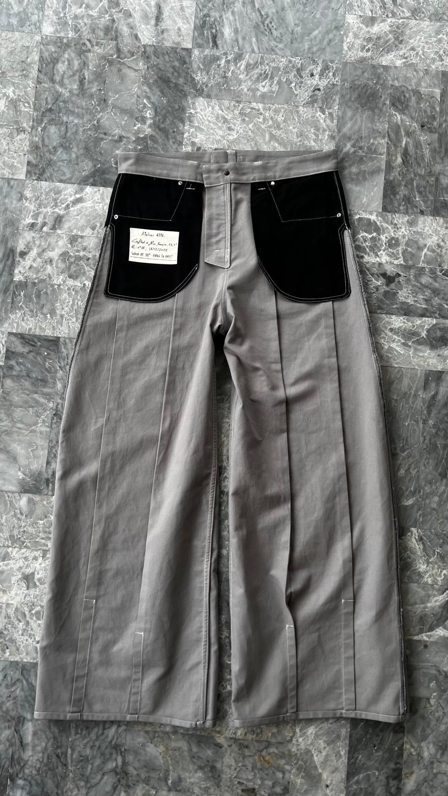 No.4 grey